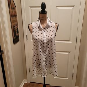 NWT WOMAN'S black and white polka dotted sheer tank top v-neck button-up